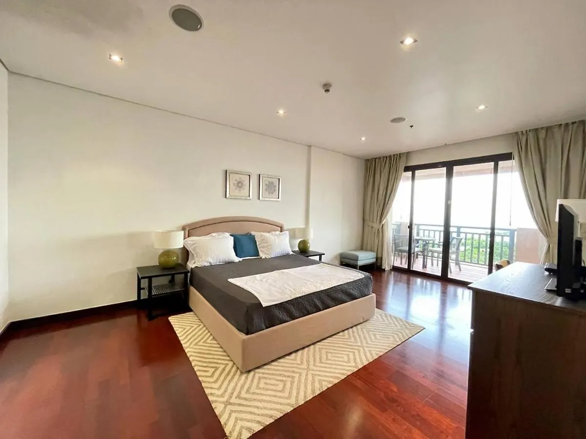Signature Living Resort Apartments With Private Beach And Laguna Pool , Palm Jumeirah
