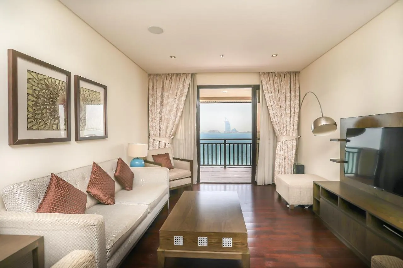 Signature Living Resort Apartments With Private Beach And Laguna Pool , Palm Jumeirah Dubai